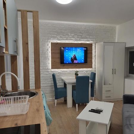 Harmony Suites Sajmiste Exterior foto